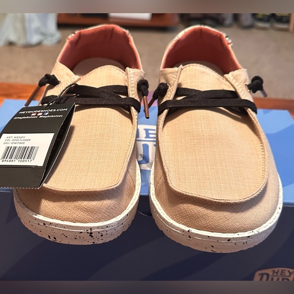 NWT Hey Dude shoes, Size 7. Wendy-Rose Flower. - Picture 3 of 10